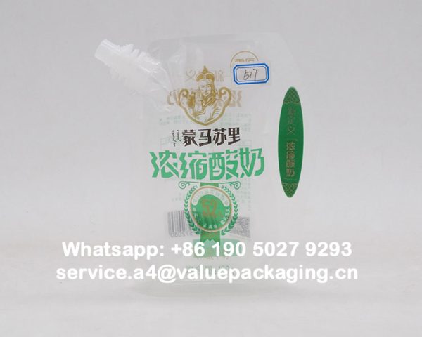 517-clear-standup-pouch-package-for-yoghourt