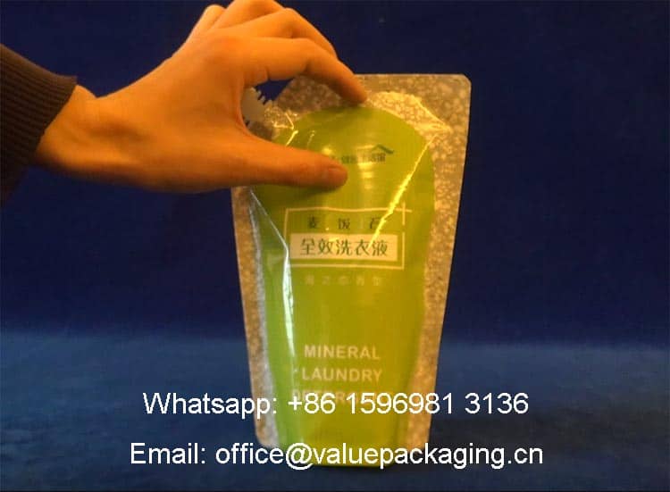 The filled effect of 500ml household cleaning stand up spout pouch