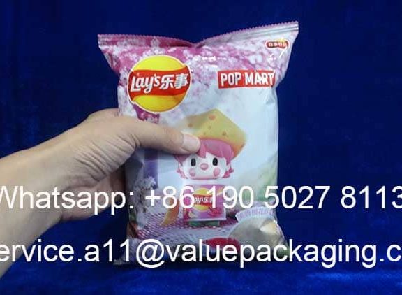 filled-level-of-60-gr-Lay's-potato-chips-flushed-bag-pouch