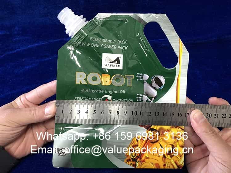 Checking-dimension-on-500ml-motor-oil-plastic-bag