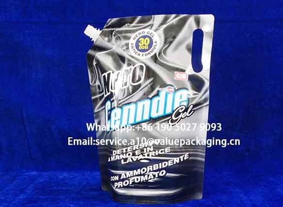 006-3L-strong-spout-bag-for-liquid-laundry-detergent2